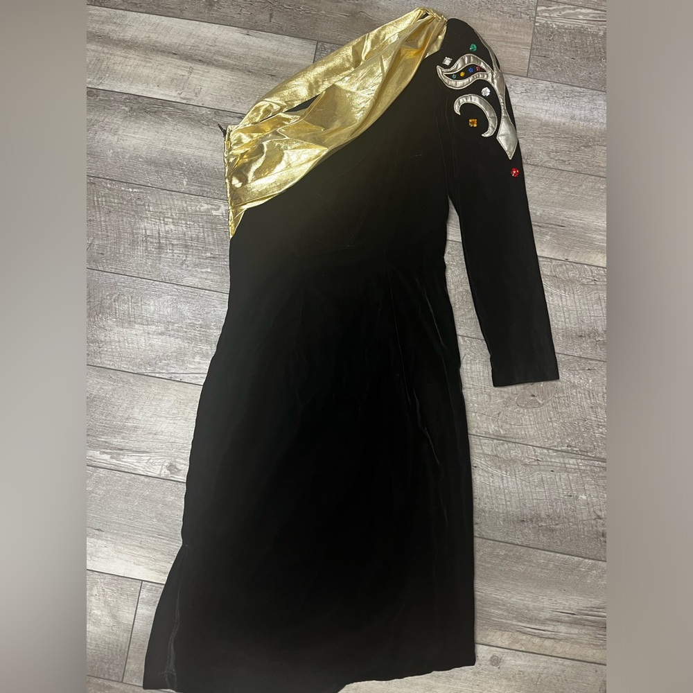 Dave & Johnny by Joseph Lara Vintage black velvet  one shoulder cocktail dress
